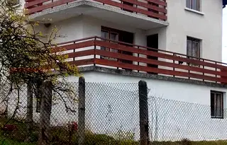 Къща в София, Костенец