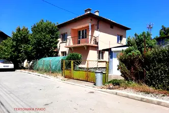 Къща в София, Костинброд