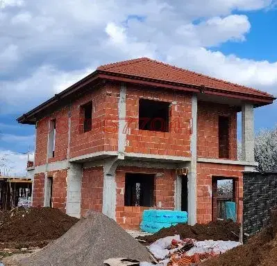 Photo 3 — House in област София, Kostinbrod