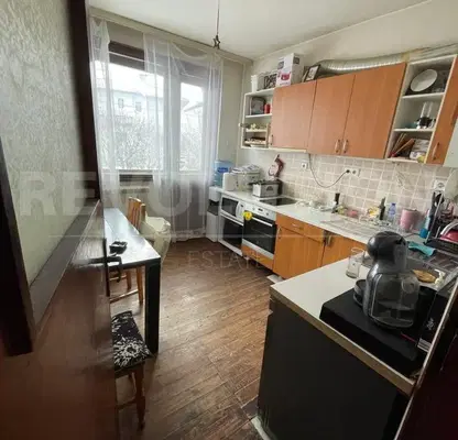 Снимка 2 — Двуетажна къща с 5 стаи в Костинброд с двор 700 кв.м.