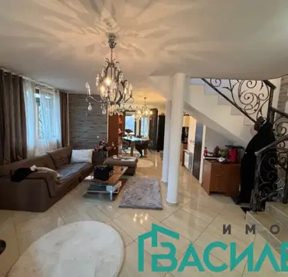 Photo 3 — House in област София, Kostinbrod