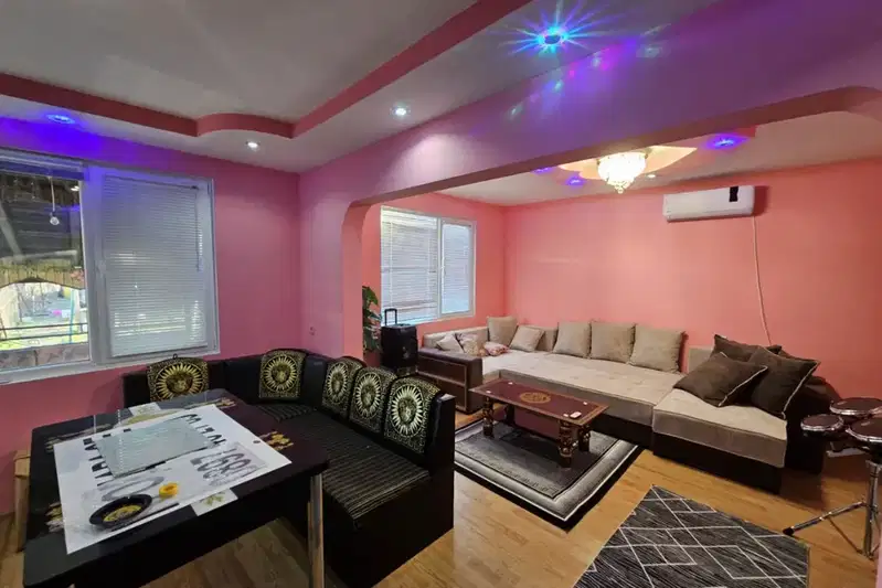 House in област София, Kostinbrod