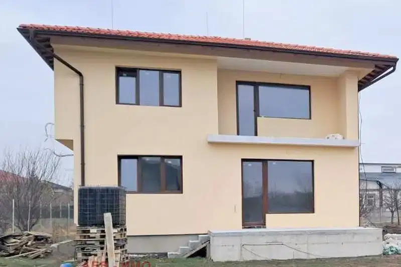 House in област София, Kostinbrod