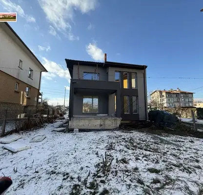 Photo 3 — House in област София, Kostinbrod