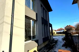 Къща в София, Костинброд