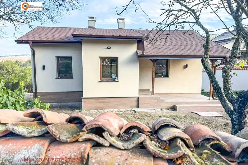 House in област София, Slivnica