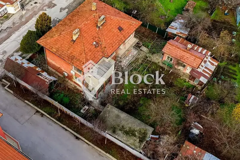 House in област София, Slivnica