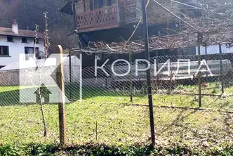 Къща в София, с. Батулия