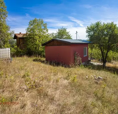 Photo 3 — House in област София, Batuliya