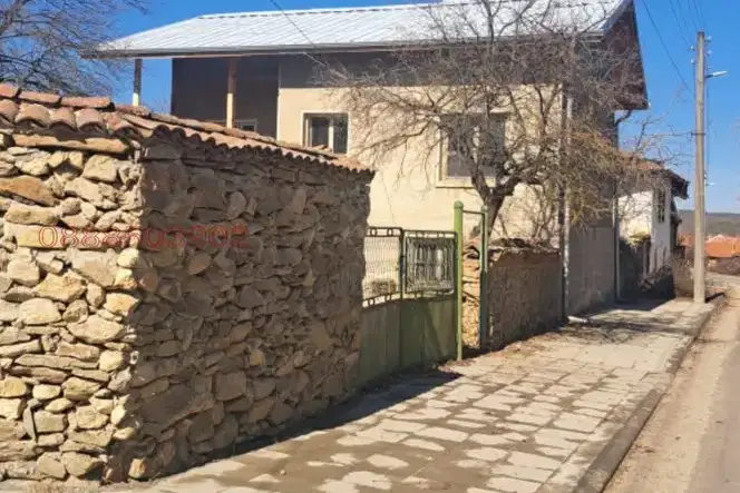 Къща в София, с. Боерица