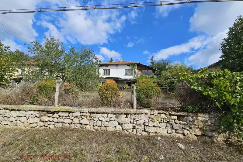 House in област София, Cacarovci