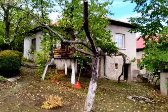 Къща в София, с. Чуковезер