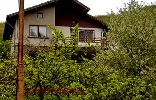 Къща в София, с. Чурек