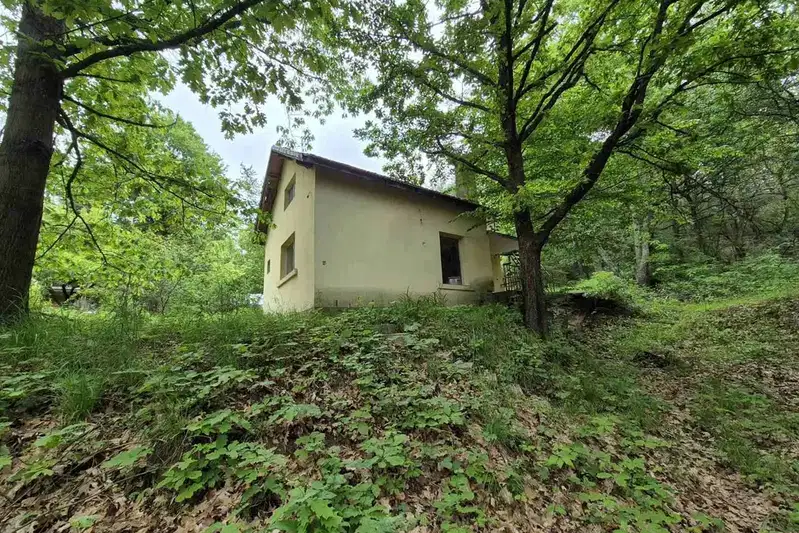 House in област София, Dolno Kamarci