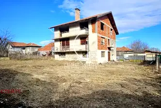 Къща в София, с. Доспей