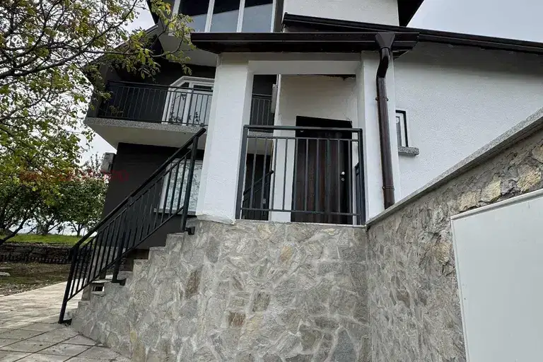 House in област София, Dragovishtica