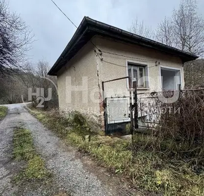 Photo 3 — House in област София, Ginci