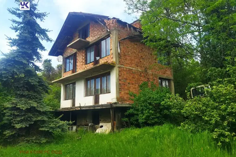 House in област София, Gurmazovo