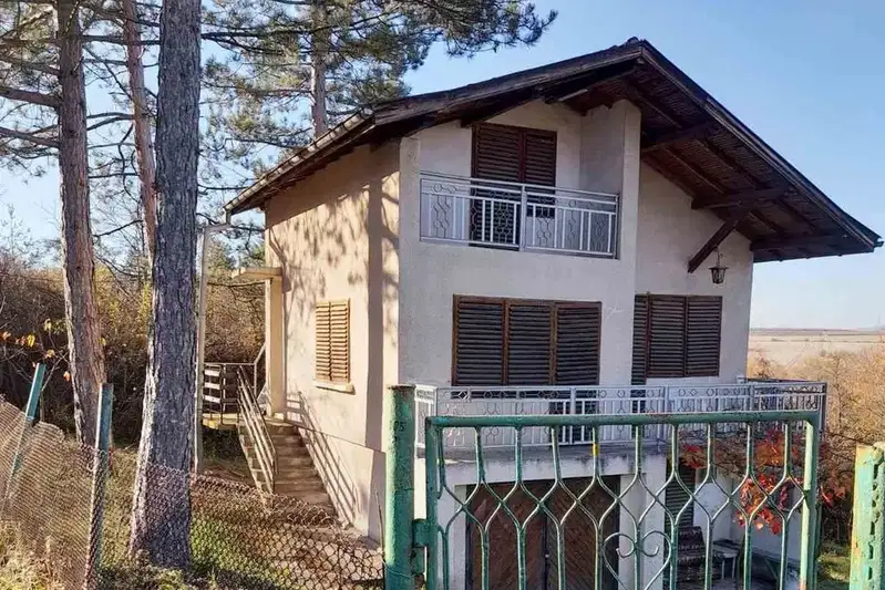 Къща в София, с. Хераково