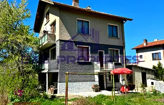 Къща в София, с. Хераково