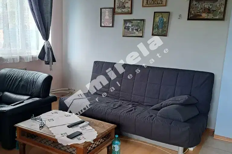 House in област София, Herakovo