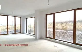 Къща в София, с. Хераково