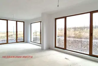 Къща в София, с. Хераково