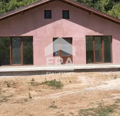 Photo 2 — House in област София, с. Желен