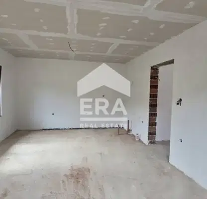 Photo 3 — House in област София, с. Желен