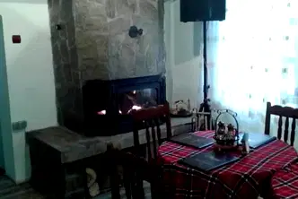 Къща в София, с. Лопян