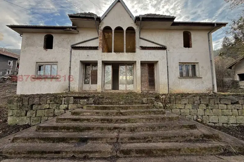 House in област София, Lukovo