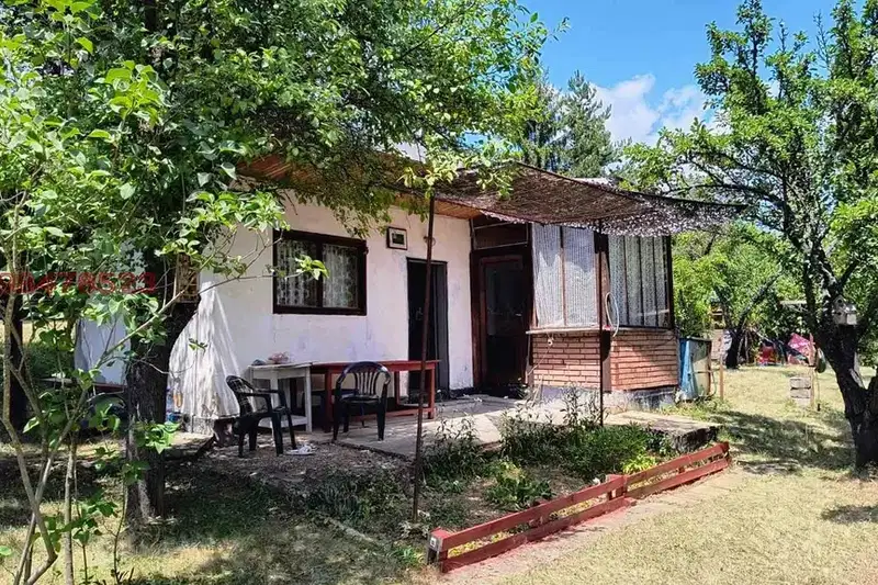 House in област София, Makocevo