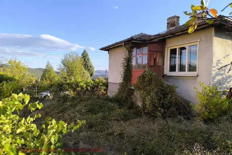 House in област София, Muhovo