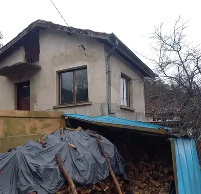 Снимка 4 — Къща с 3 стаи в с. Ново село с панорама към гората