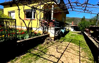 Къща в София, с. Осоица