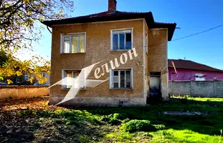 Къща в София, с. Петково