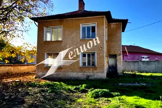 Къща в София, с. Петково