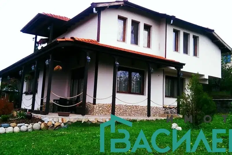 House in област София, Pojarevo