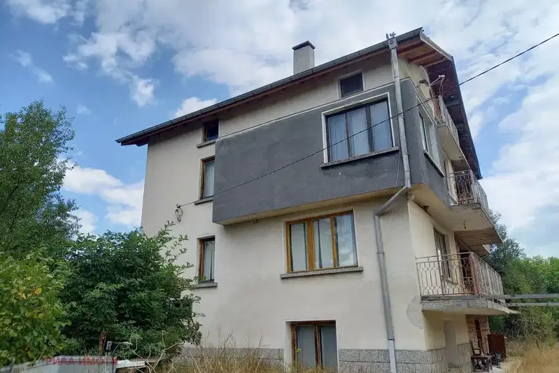 House in област София, с. Поповяне