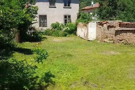 House in област София, Raduil