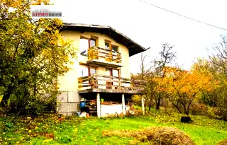 Къща в София, с. Шума
