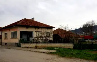 Къща в София, с. Скравена