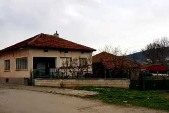 Къща в София, с. Скравена