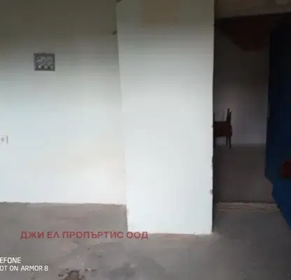 Photo 5 — House in област София, Tompsyn