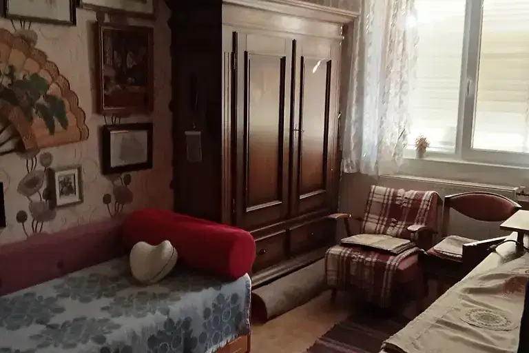House in Sofia, Vakarel