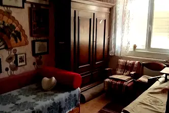 Къща в София, с. Вакарел
