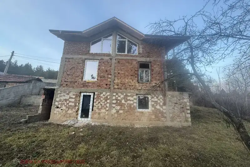 Къща в София, с. Владо Тричков