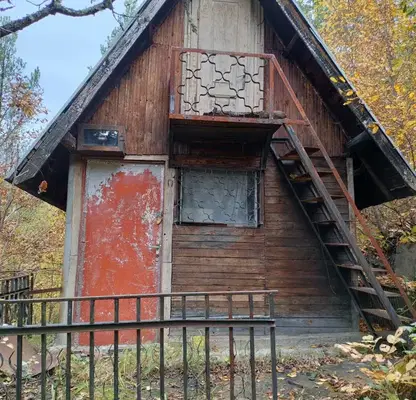 Снимка 4 — Масивно бунгало с двор и панорама в с. Владо Тричков