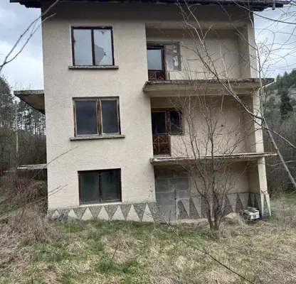 Снимка 4 — Къща в София, с. Ябланица
