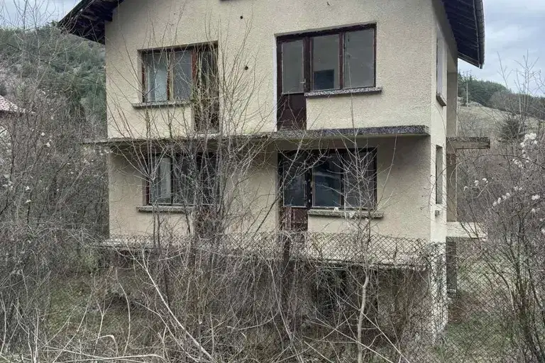 Къща в София, с. Ябланица